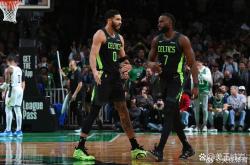 凯尔特人狂砍状态爆棚分，雄鹿迎来新赛季高光！