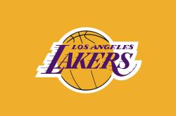 字母哥重返赛场，险胜首场状态出色，雄鹿观众沸腾！引发球迷热议