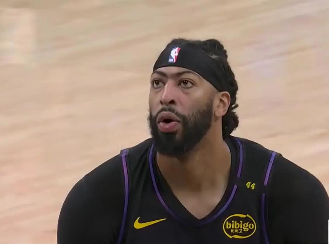 魔术绝杀时刻，狂砍50分点燃赛场，命运悬念迎来胜利！