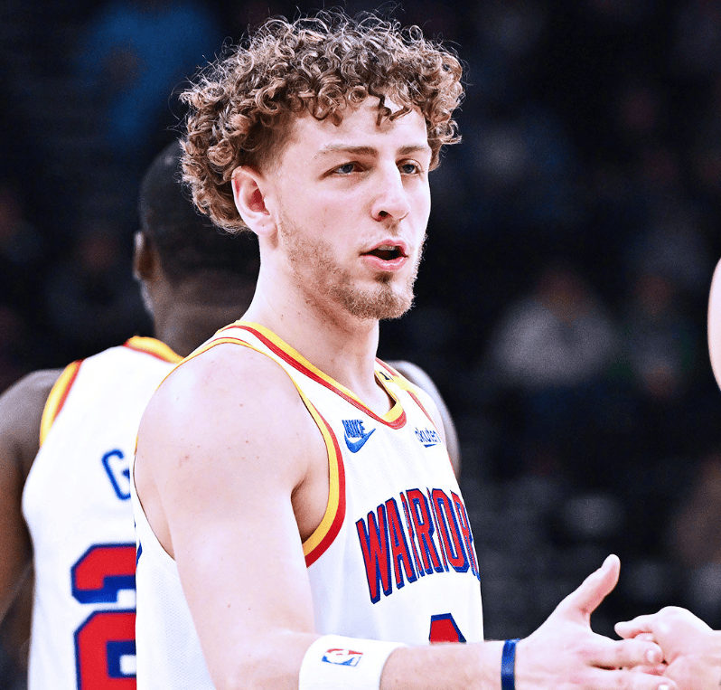 关于Uzi在巴塞罗那比赛中爆冷,逆转引发热议!的信息 关于Uzi在巴塞罗那比赛中爆冷,逆转引发热议!的信息